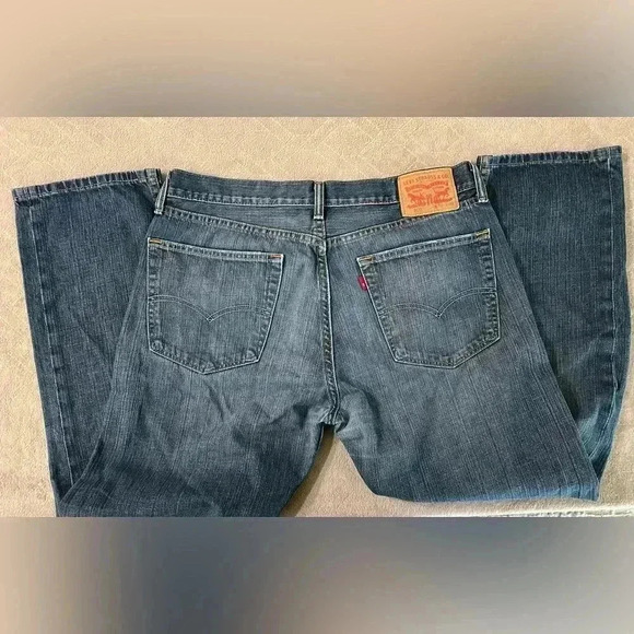 Men’s Levi’s 505 - Picture 2 of 5